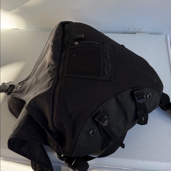 VINTAGE OAKLEY SANDBAG SLING BAG BACKPACK - DECENT USED CONDITION BLACK TACTICAL - Picture 16 of 17